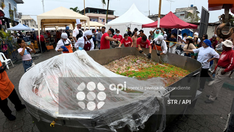 Word Récord Guinness - Festival del cangrejo rojo 