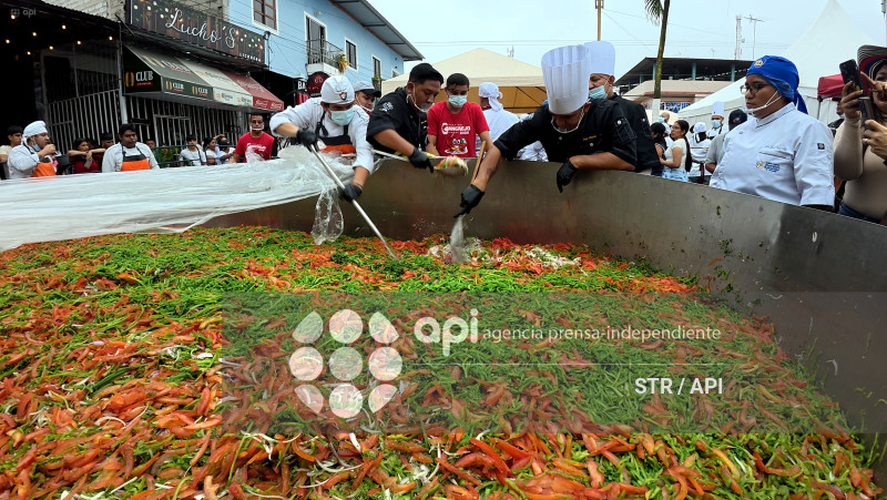Word Récord Guinness - Festival del cangrejo rojo 