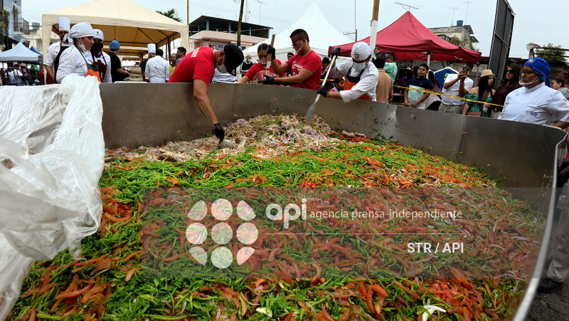 Word Récord Guinness - Festival del cangrejo rojo 