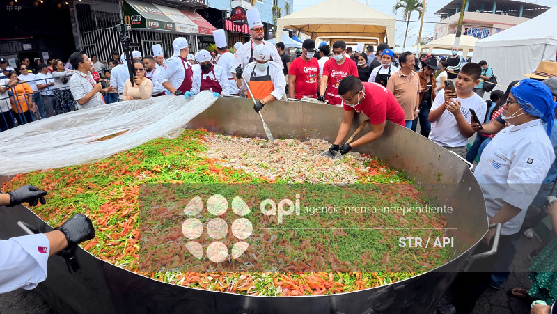 Word Récord Guinness - Festival del cangrejo rojo 