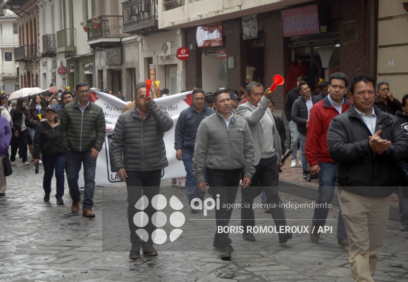 CUENCA-PROTESTA TRANSPORTISTAS