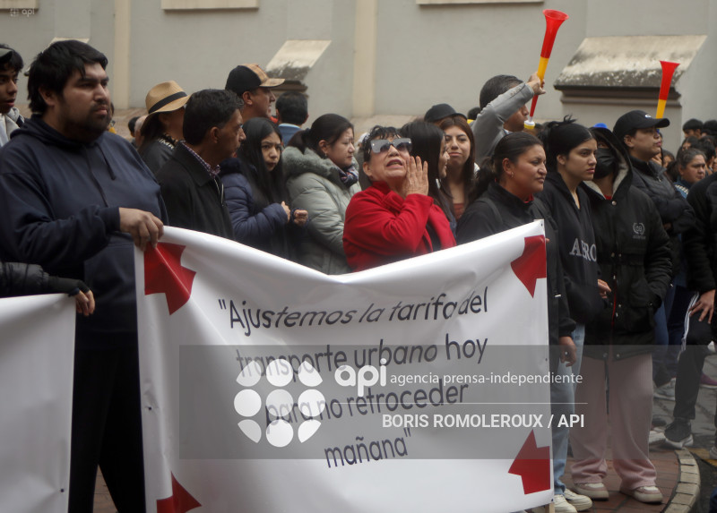 CUENCA-PROTESTA TRANSPORTISTAS