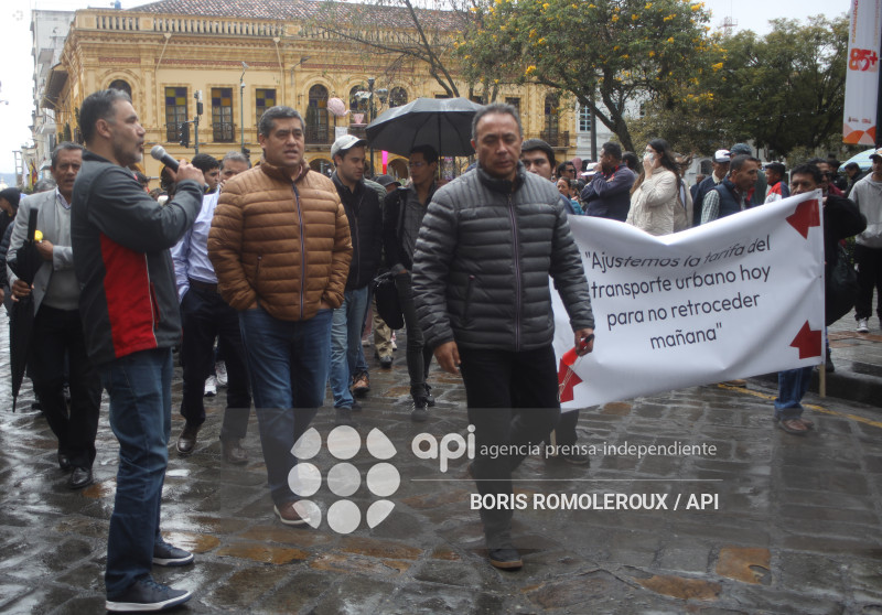 CUENCA-PROTESTA TRANSPORTISTAS