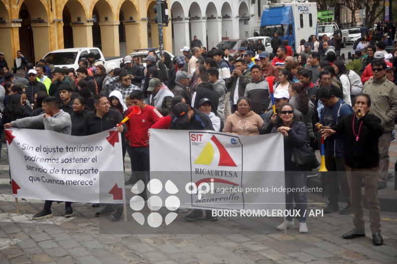 CUENCA-PROTESTA TRANSPORTISTAS