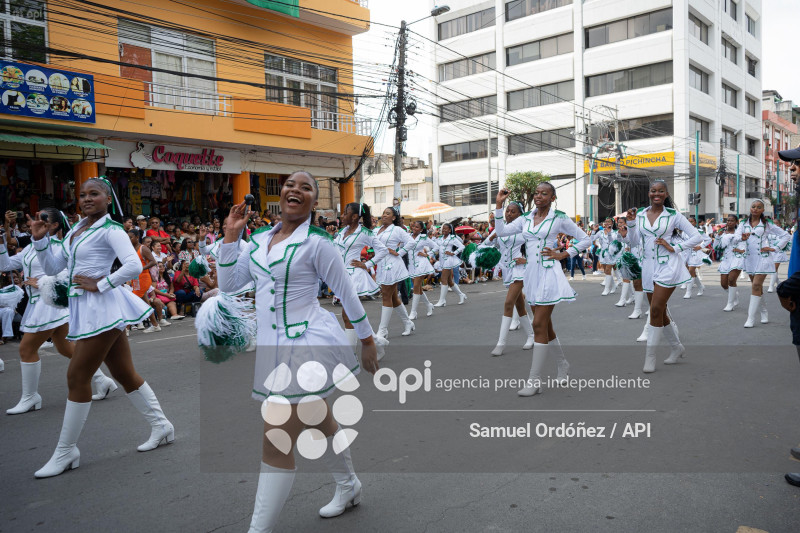 DESFILE CIVICO MILITAR ESMERALDAS