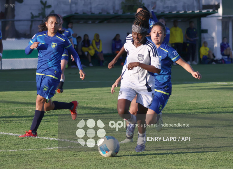 FBL SUPERLIGA FEMENINA ESPUCE VS EMELEC
