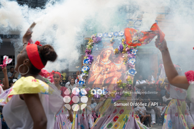 DESFILE CIVICO MILITAR ESMERALDAS