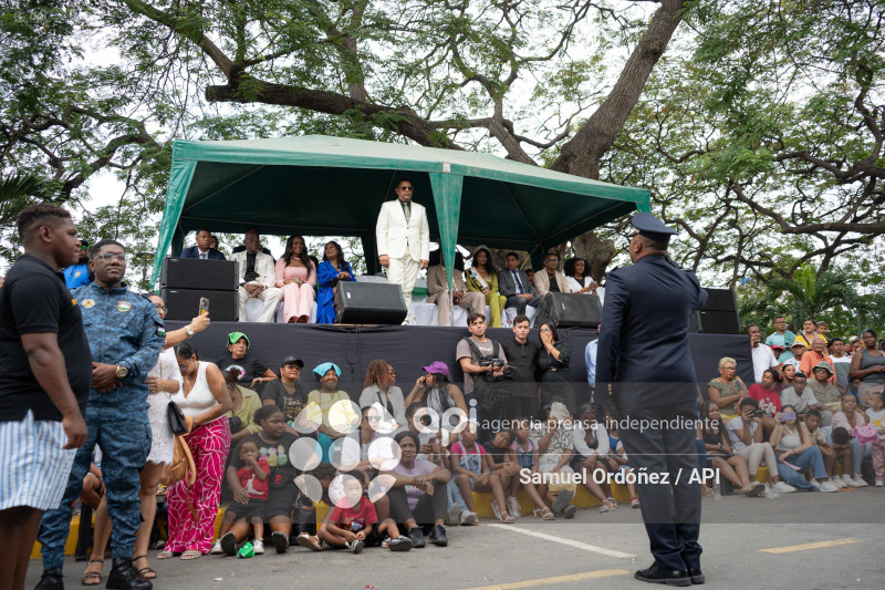 DESFILE CIVICO MILITAR ESMERALDAS