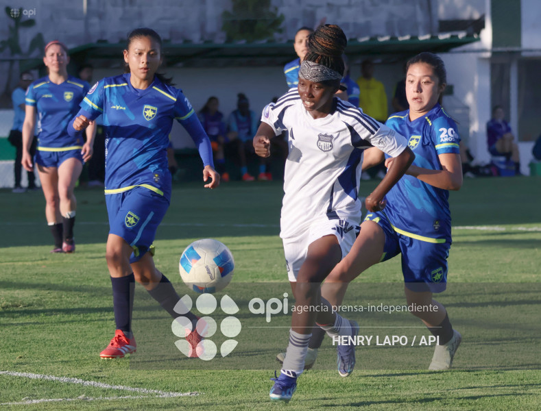 FBL SUPERLIGA FEMENINA ESPUCE VS EMELEC