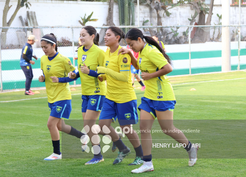 FBL SUPERLIGA FEMENINA ESPUCE VS EMELEC