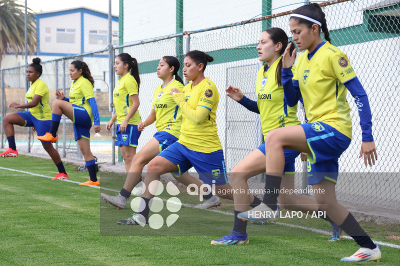 FBL SUPERLIGA FEMENINA ESPUCE VS EMELEC