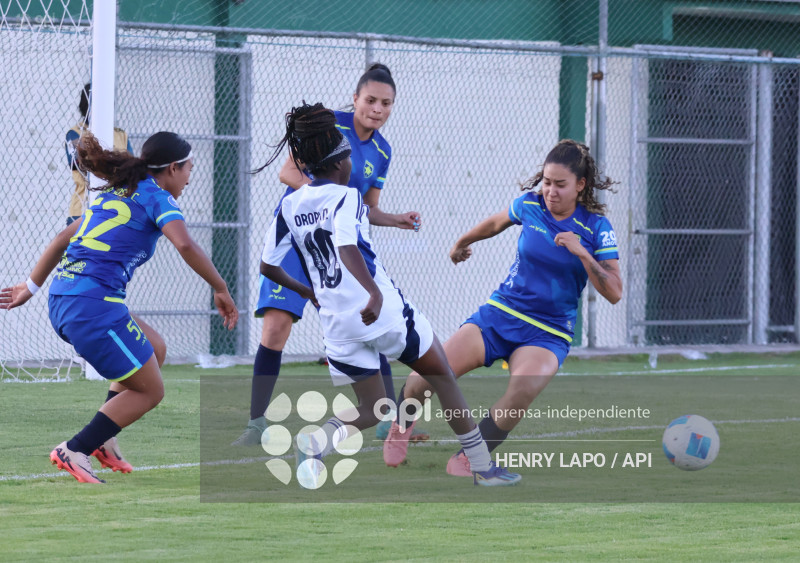FBL SUPERLIGA FEMENINA ESPUCE VS EMELEC