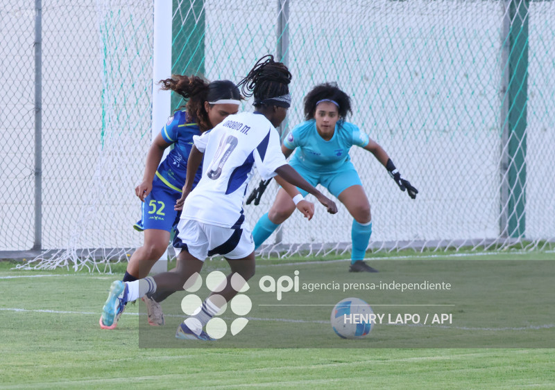 FBL SUPERLIGA FEMENINA ESPUCE VS EMELEC
