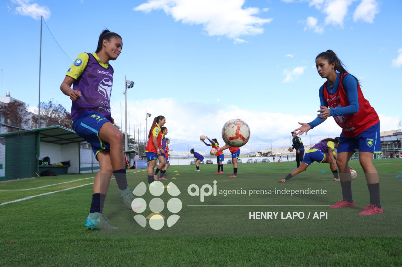 FBL SUPERLIGA FEMENINA ESPUCE VS EMELEC