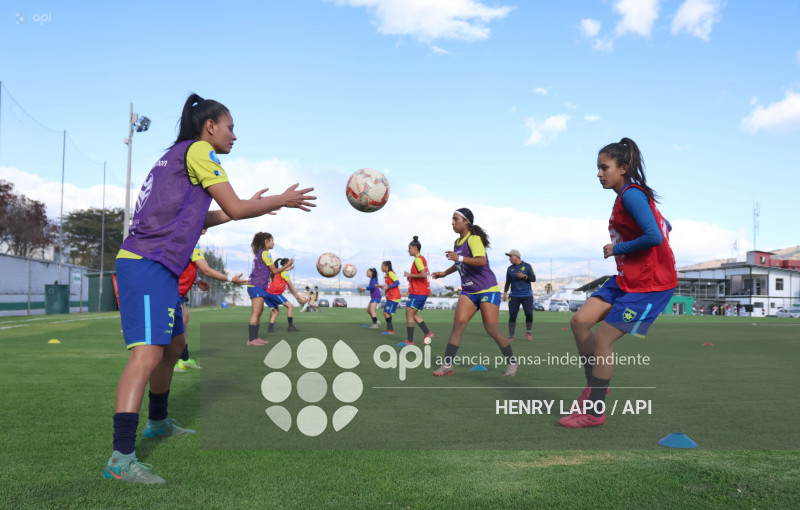 FBL SUPERLIGA FEMENINA ESPUCE VS EMELEC