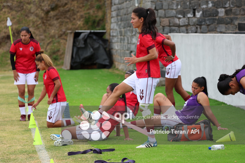 FBL SUPERLIGA FEMENINA VINO TINTO VS INDEPENDIENTE DEL VALLE