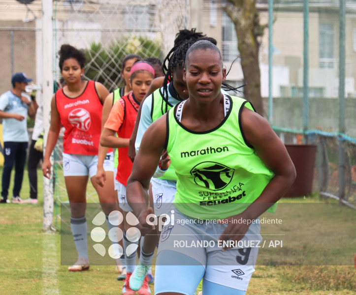 FBL SUPERLIGA FEMENINA CATOLICA VS MACARA