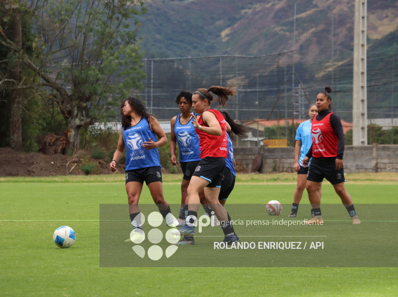 FBL SUPERLIGA FEMENINA CATOLICA VS MACARA
