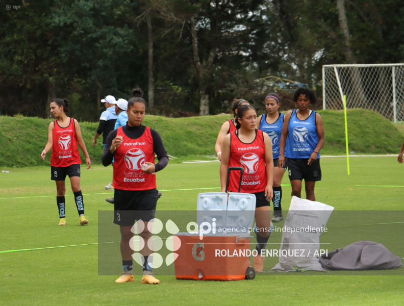 FBL SUPERLIGA FEMENINA CATOLICA VS MACARA