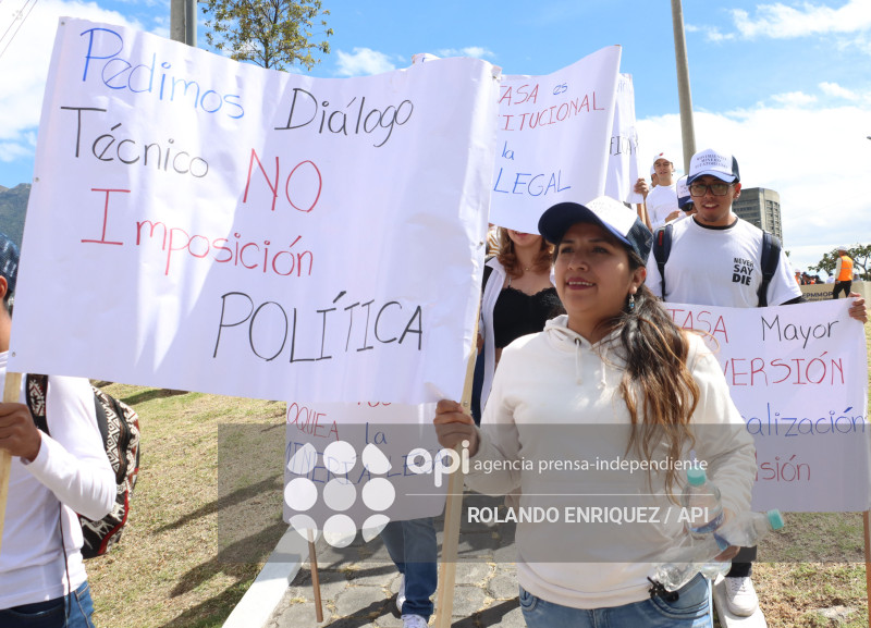 MARCHA MINEROS CONTRA LA TASA MINERA