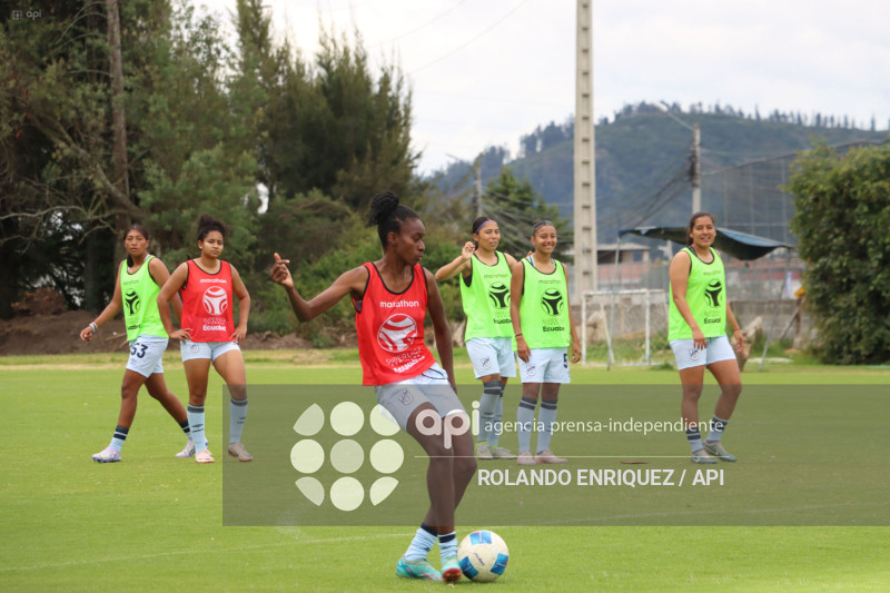 FBL SUPERLIGA FEMENINA CATOLICA VS MACARA