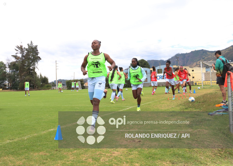 FBL SUPERLIGA FEMENINA CATOLICA VS MACARA