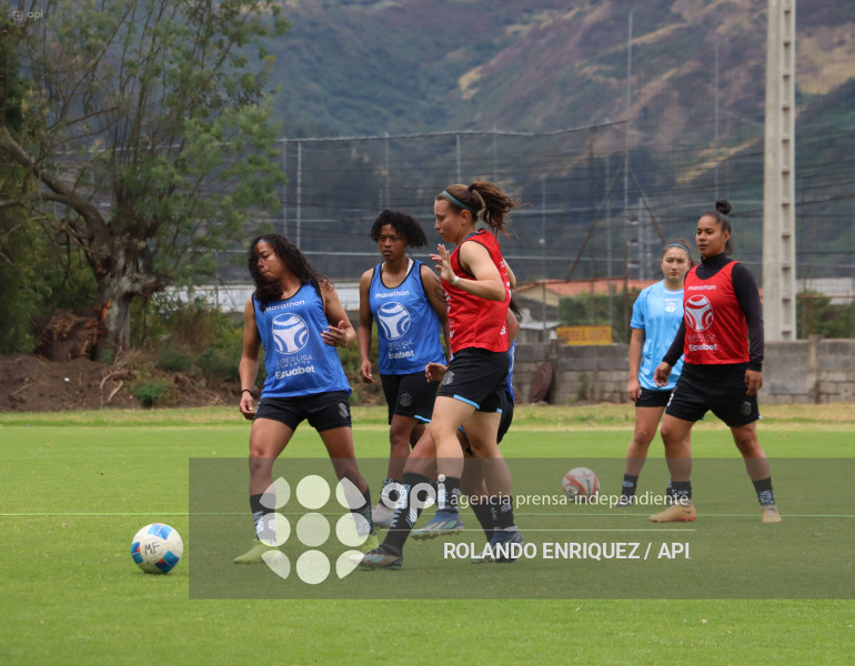 FBL SUPERLIGA FEMENINA CATOLICA VS MACARA
