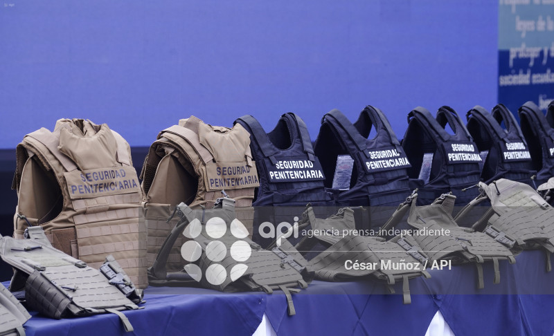 GYE-ENTREGA CHALECOS