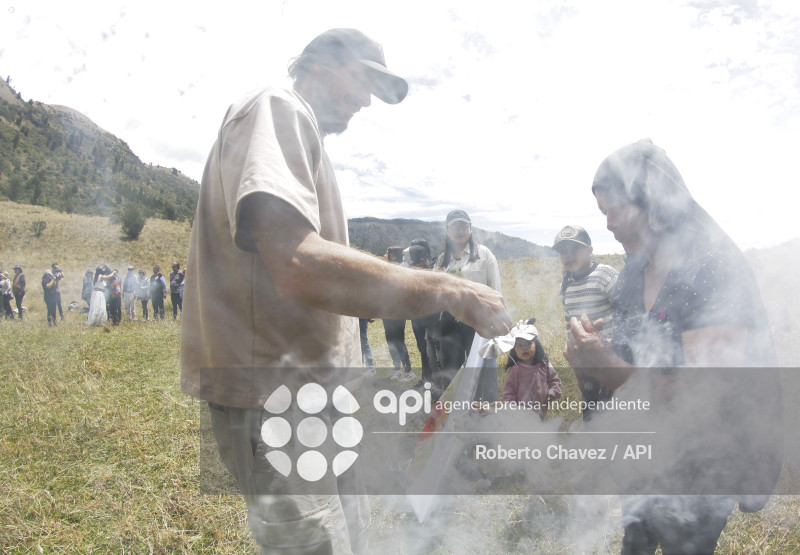 MISA Y RITUALES EN MEMORIA DE FERNANDO VILLAVICENCIO