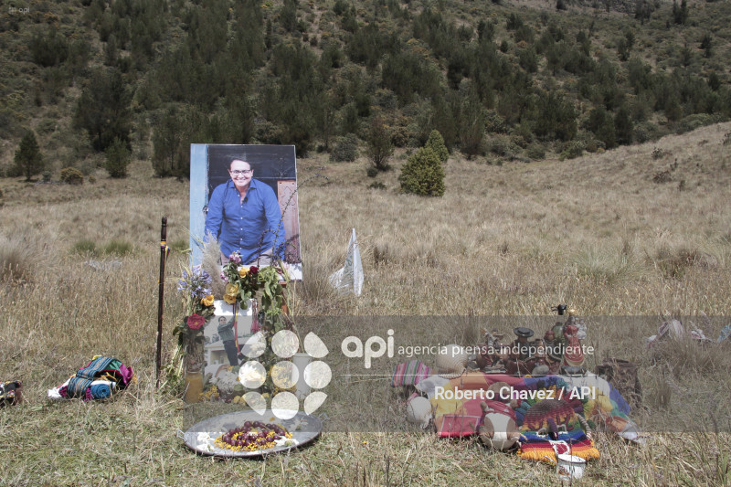 MISA Y RITUALES EN MEMORIA DE FERNANDO VILLAVICENCIO