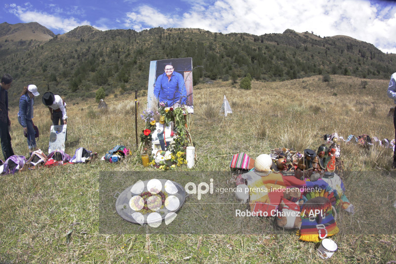 MISA Y RITUALES EN MEMORIA DE FERNANDO VILLAVICENCIO