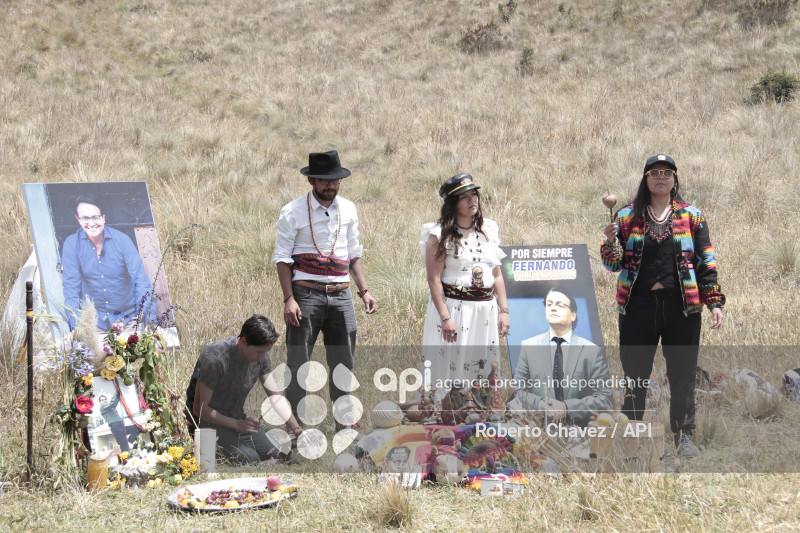 MISA Y RITUALES EN MEMORIA DE FERNANDO VILLAVICENCIO