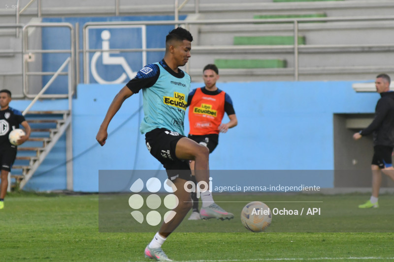 FBL-LIGAPRO-MANTA-IDV