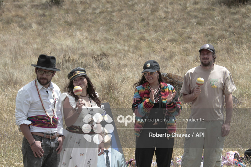 MISA Y RITUALES EN MEMORIA DE FERNANDO VILLAVICENCIO
