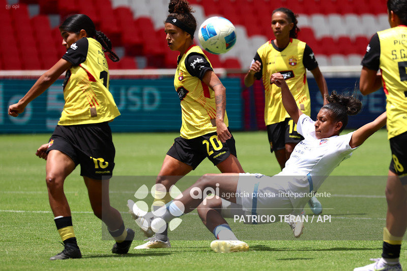 FBL SUPERLIGA FEMENINA LIGA DE QUITO VS BARCELONA