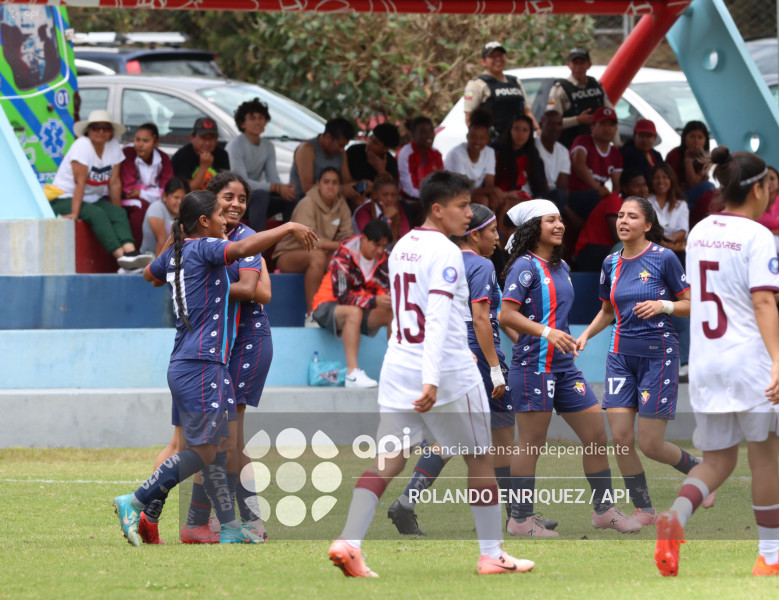 FBL SUPERLIGA FEMENINA EL NACIONAL VS VINO TINTO