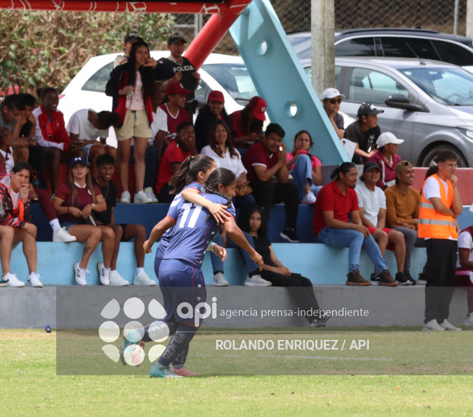 FBL SUPERLIGA FEMENINA EL NACIONAL VS VINO TINTO