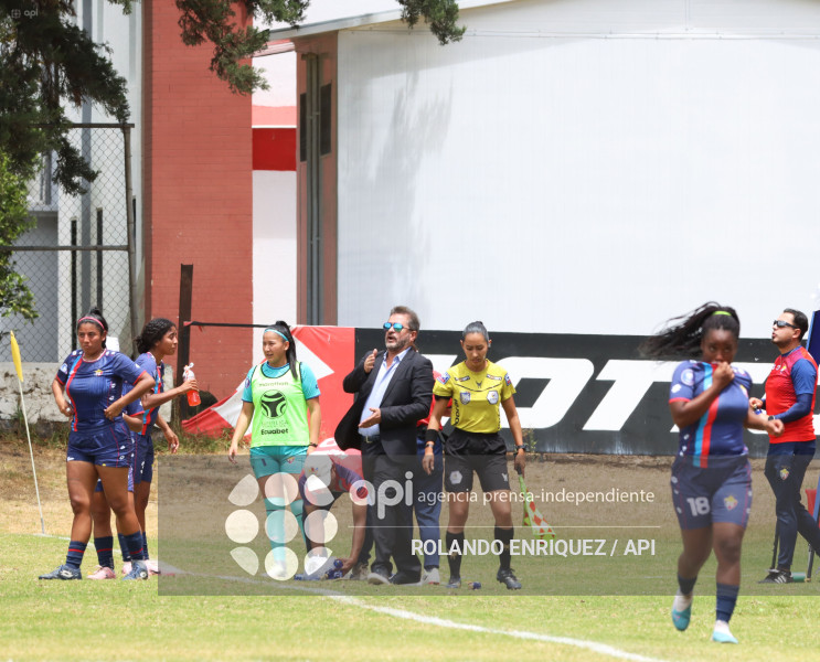 FBL SUPERLIGA FEMENINA EL NACIONAL VS VINO TINTO