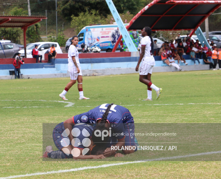 FBL SUPERLIGA FEMENINA EL NACIONAL VS VINO TINTO