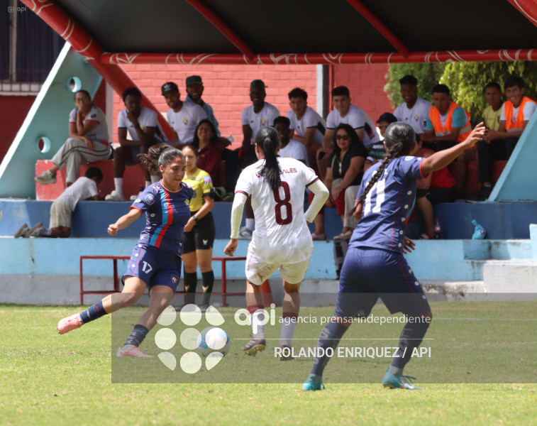FBL SUPERLIGA FEMENINA EL NACIONAL VS VINO TINTO