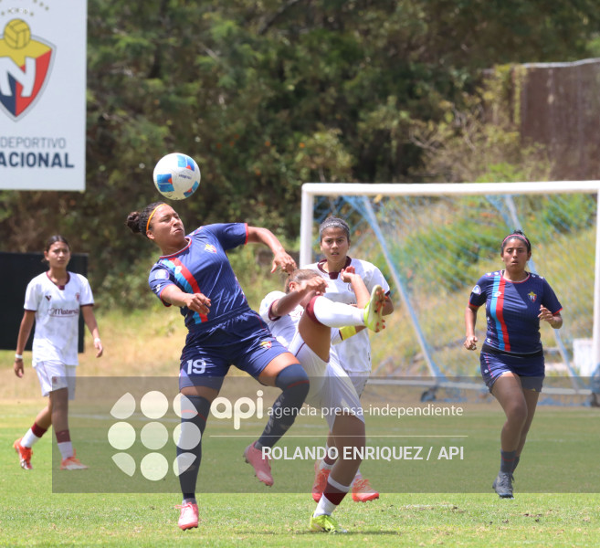 FBL SUPERLIGA FEMENINA EL NACIONAL VS VINO TINTO