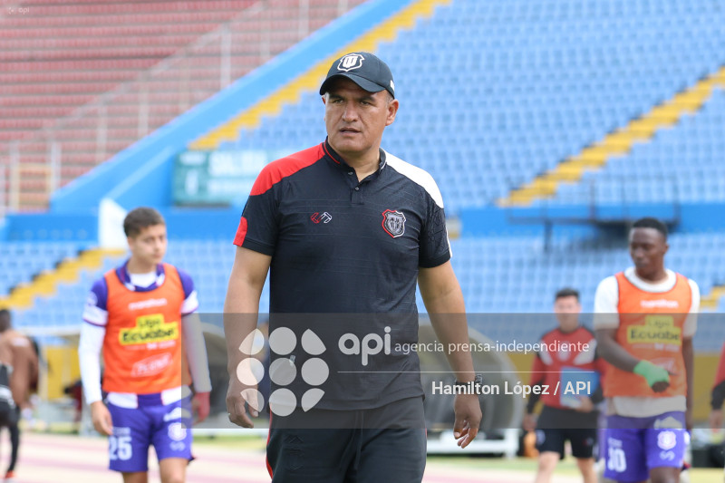 FBL-LIGAPRO-VINOTINTO VS TÉCNICO-UNIVERSITARIO
