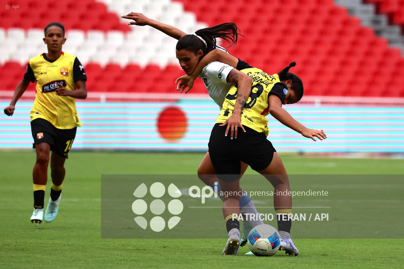 FBL SUPERLIGA FEMENINA LIGA DE QUITO VS BARCELONA