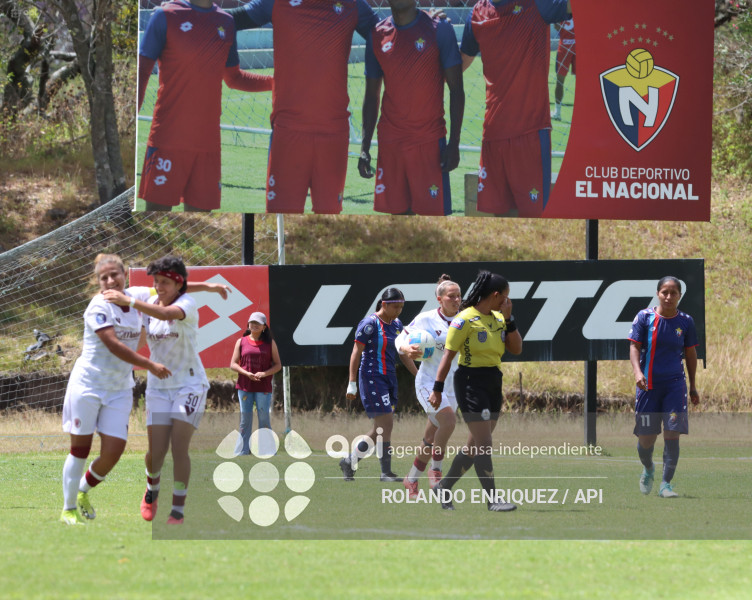 FBL SUPERLIGA FEMENINA EL NACIONAL VS VINO TINTO
