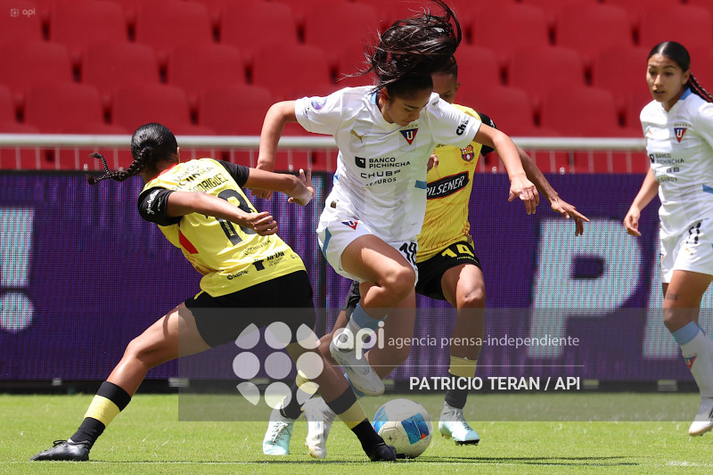 FBL SUPERLIGA FEMENINA LIGA DE QUITO VS BARCELONA