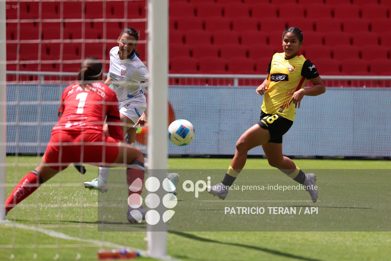 FBL SUPERLIGA FEMENINA LIGA DE QUITO VS BARCELONA