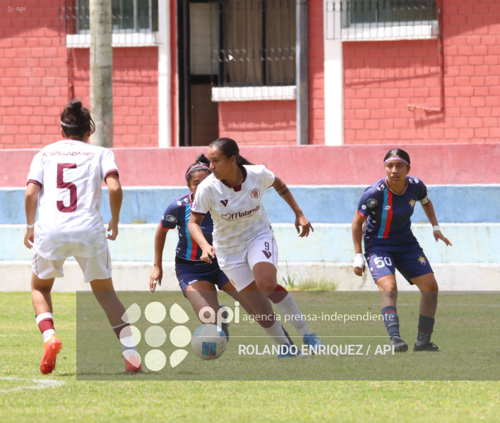 FBL SUPERLIGA FEMENINA EL NACIONAL VS VINO TINTO