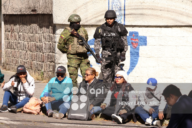 MARCHA CONTRA LA CORTE CONSTITUCIONAL
