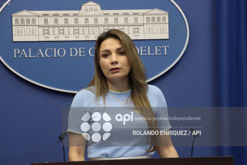CAROLINA JARAMILLO RUEDA DE PRENSA
