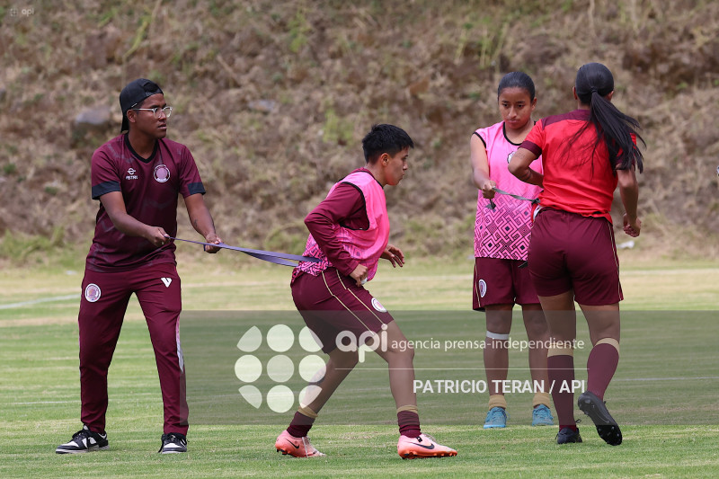 FBL SUPERLIGA FEMENINA VINO TINTO VS LIGA DE QUITO